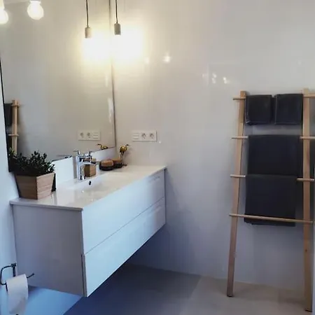 펜션 Nyrenovert Tauro-villa Med Spektakulaer Utsikt